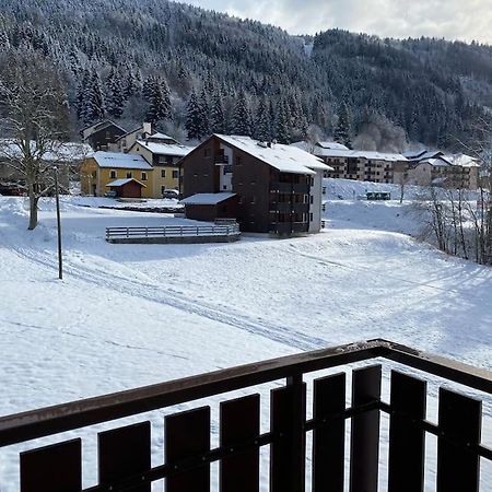 Charmant Appartement Au Pied Des Pistes De Lélex Exterior foto